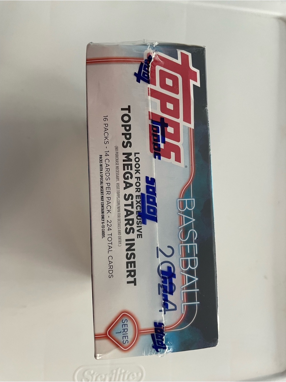 Topps Blue Red Baseball Series 1 Box - Picture 5 of 6